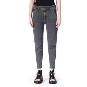 $275 Diesel Women’s Black Gold Type-1747 Carrot Fit Crop Jeans Size 28